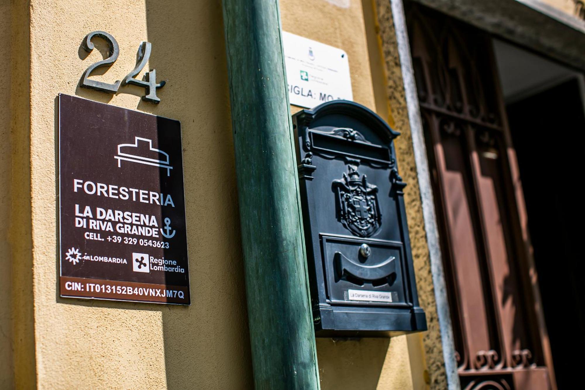 Hotel Darsena Di Riva Grande Moltrasio Exterior foto