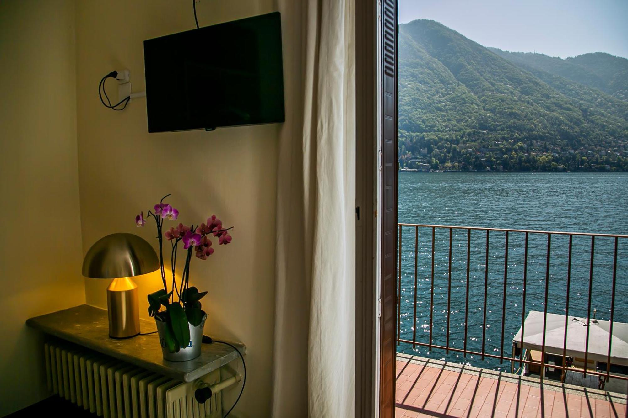 Hotel Darsena Di Riva Grande Moltrasio Exterior foto